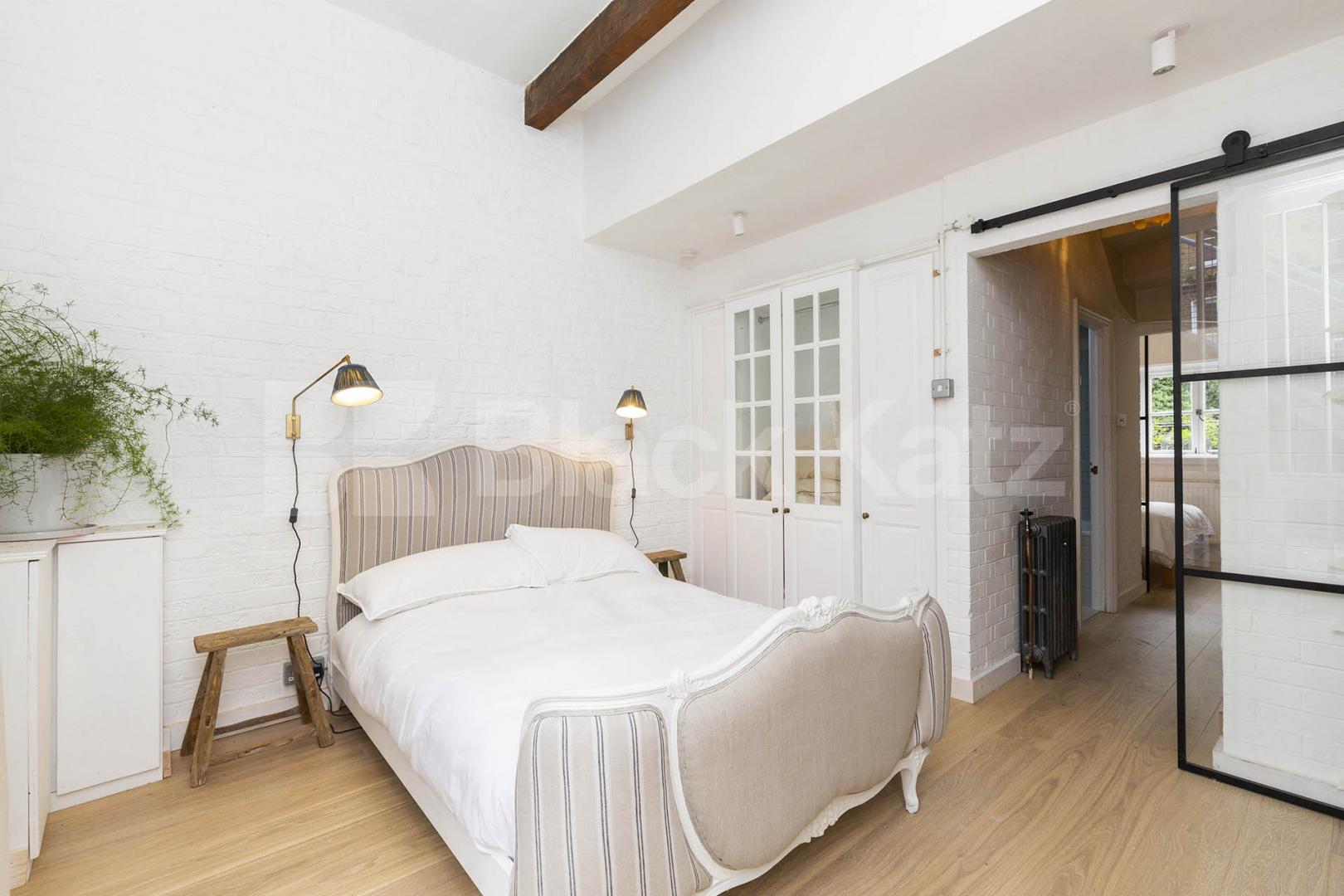 Modern spacious two bedroom urban living with stunning outside space  Marlborough Yard, Archway